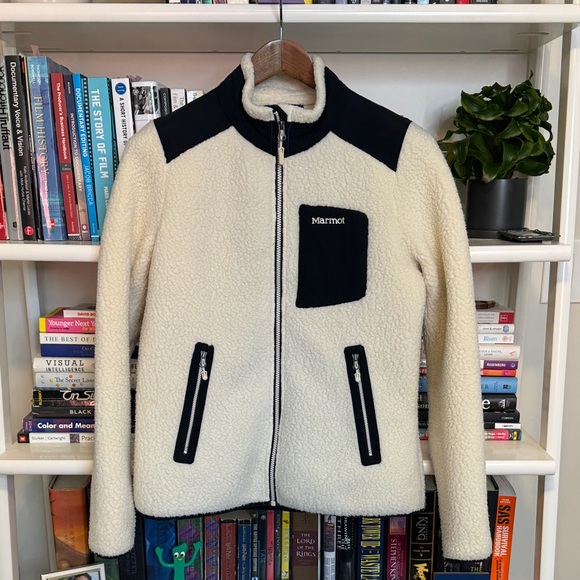 Marmot Jackets & Blazers - Marmot Women's Cream and Black Fleece Polartec Jacket